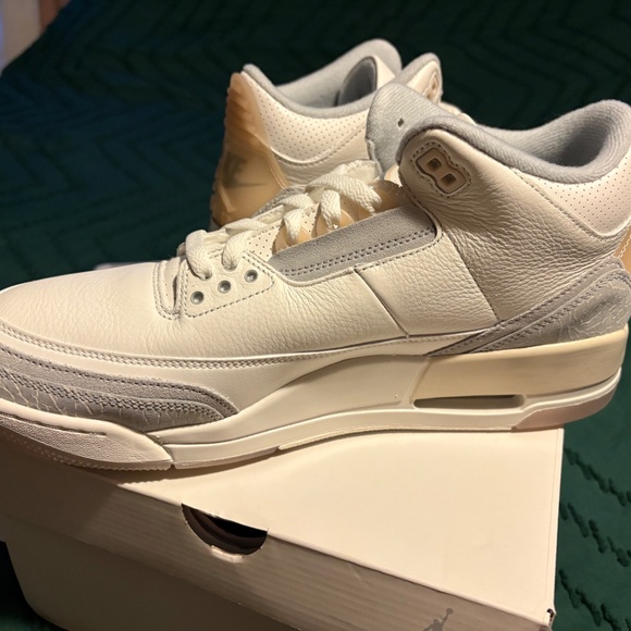 Air Jordan retro 3 craft ivory